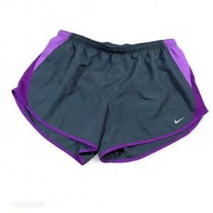 Nike Dri-FIT Athletic Shorts in Gray and Purple size large